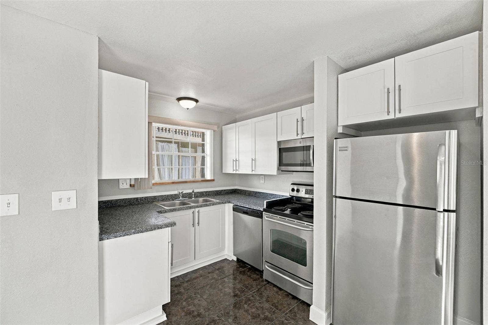 313 DIRKSEN DRIVE, #G4, Debary, FL 32713 KITCHEN
