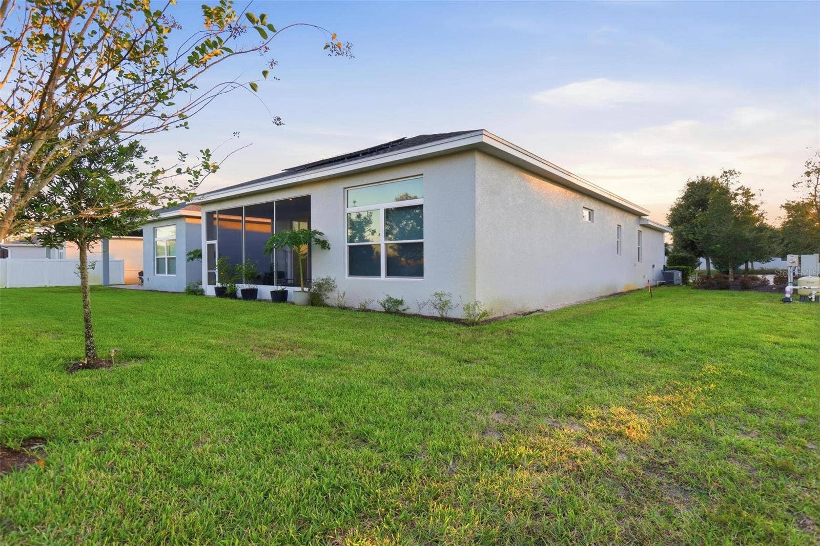 883 LAKE HILL WAY, Deland, FL 32724 883 LAKE HILL WAY, Deland, FL 32724