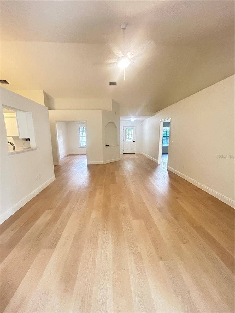 1901 KNOLTON AVENUE, Orange City, FL 32763 LIVING ROOM