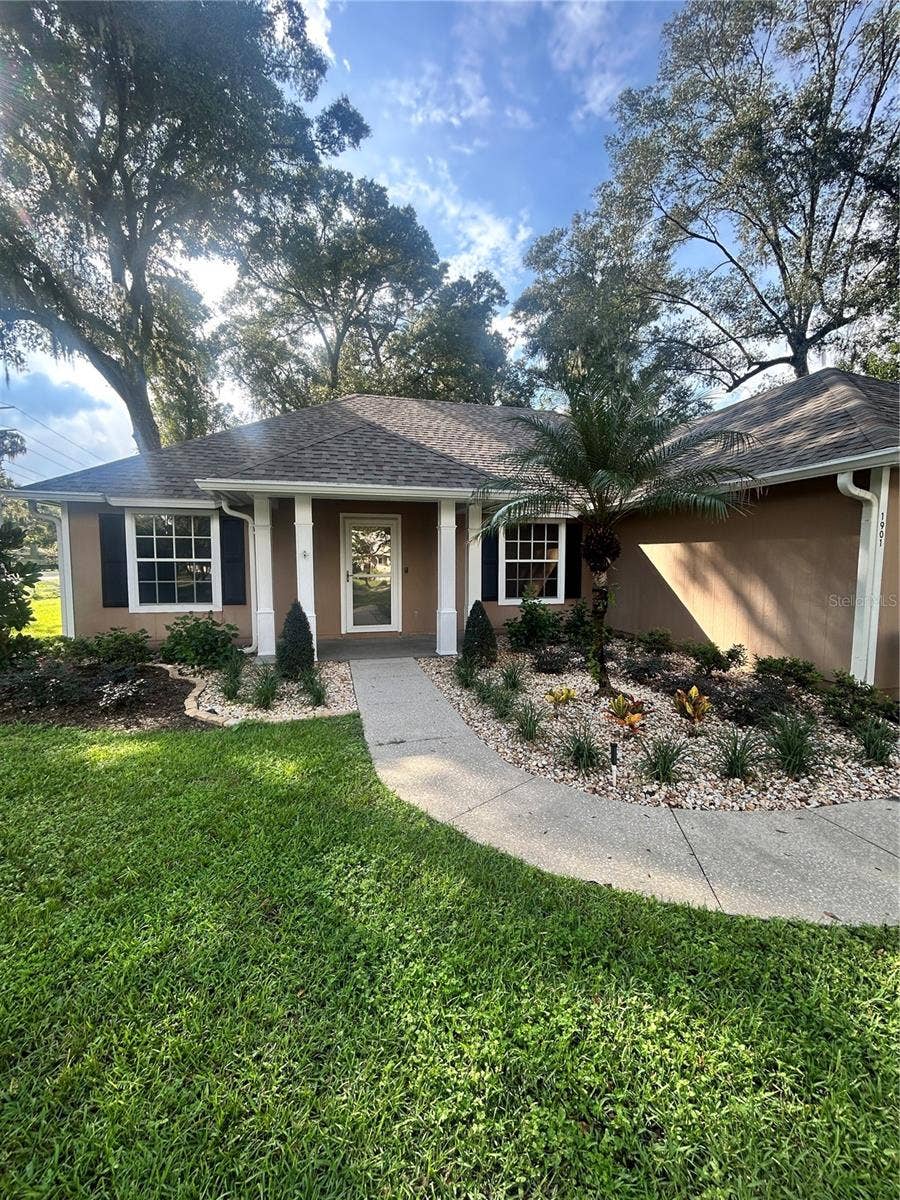 1901 KNOLTON AVENUE, Orange City, FL 32763 1901 KNOLTON AVENUE, Orange City, FL 32763