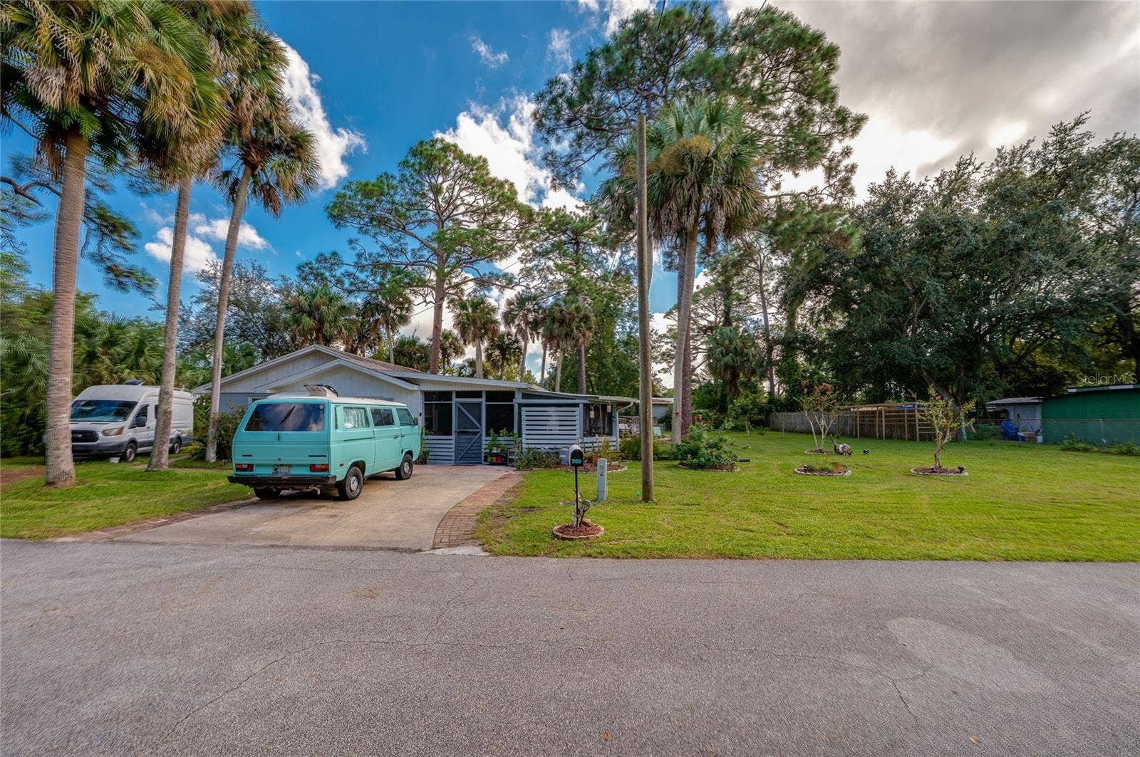300 Alice St and adjacent lot