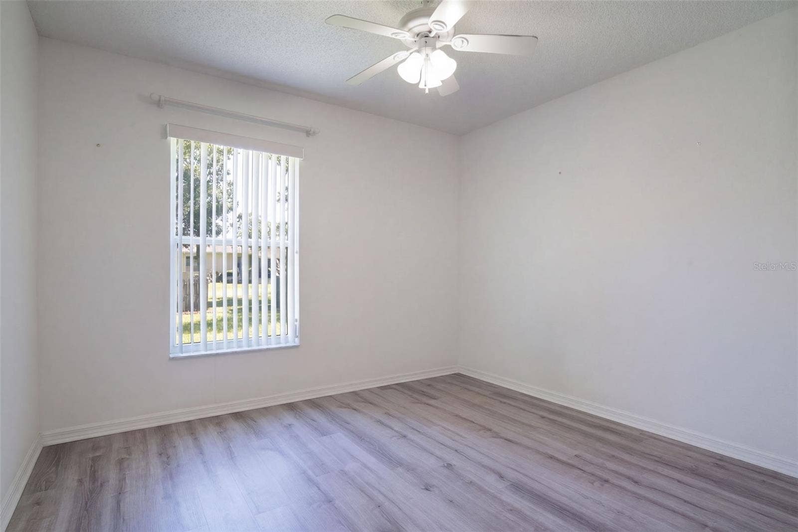 1377 AZORA DRIVE, Deltona, FL 32725 1377 AZORA DRIVE, Deltona, FL 32725