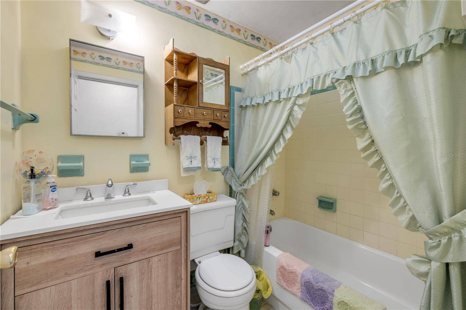 1160 PINEVIEW DRIVE, Daytona Beach, FL 32117 1160 PINEVIEW DRIVE, Daytona Beach, FL 32117