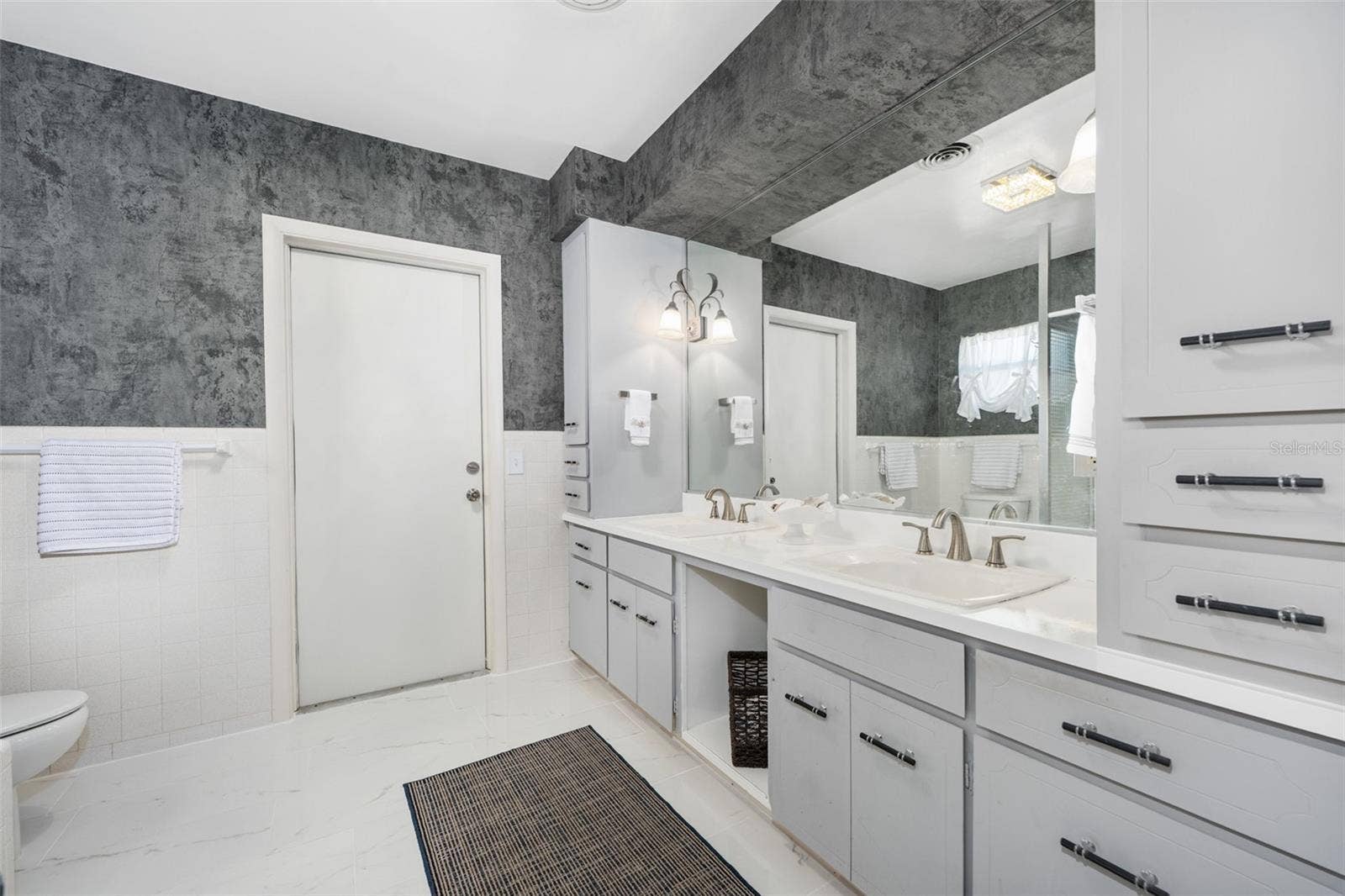 2405 JOHN ANDERSON DRIVE, Ormond Beach, FL 32176