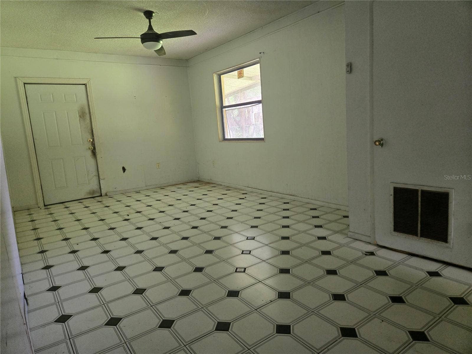 317 S FRANKFORT AVENUE, Deland, FL 32724 317 S FRANKFORT AVENUE, Deland, FL 32724