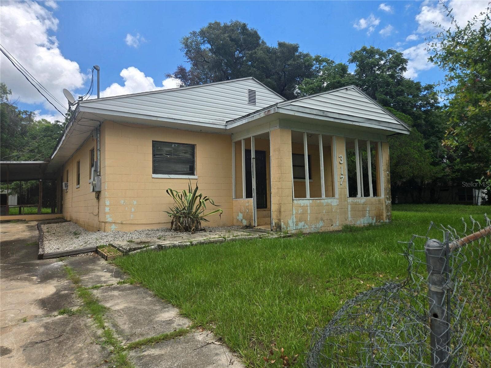 317 S FRANKFORT AVENUE, Deland, FL 32724 317 S FRANKFORT AVENUE, Deland, FL 32724