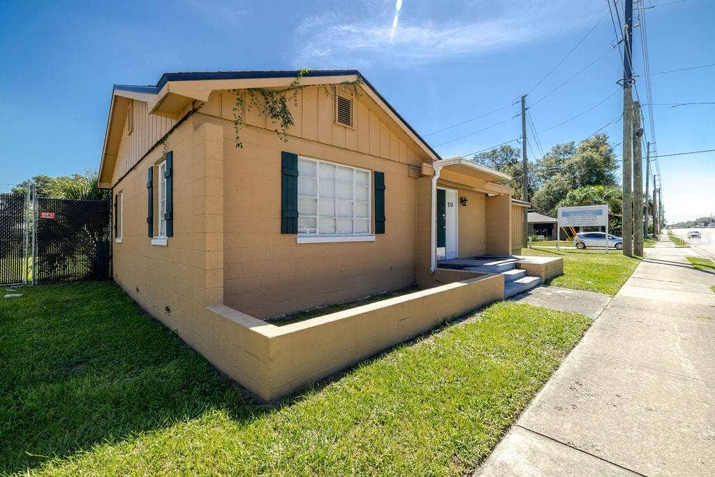 219 S SPRING GARDEN AVENUE, Deland, FL 32720 Side of building from Northwest corner of 15-A