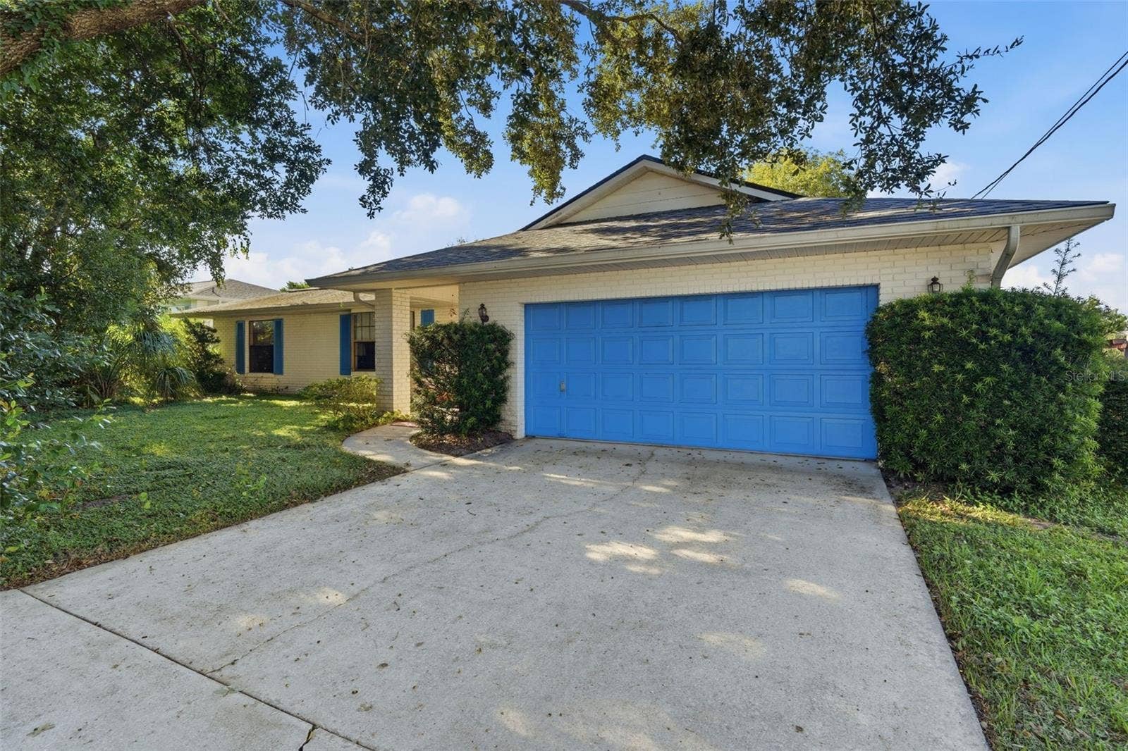 1626 W AKRON DRIVE, Deltona, FL 32725 1626 W AKRON DRIVE, Deltona, FL 32725