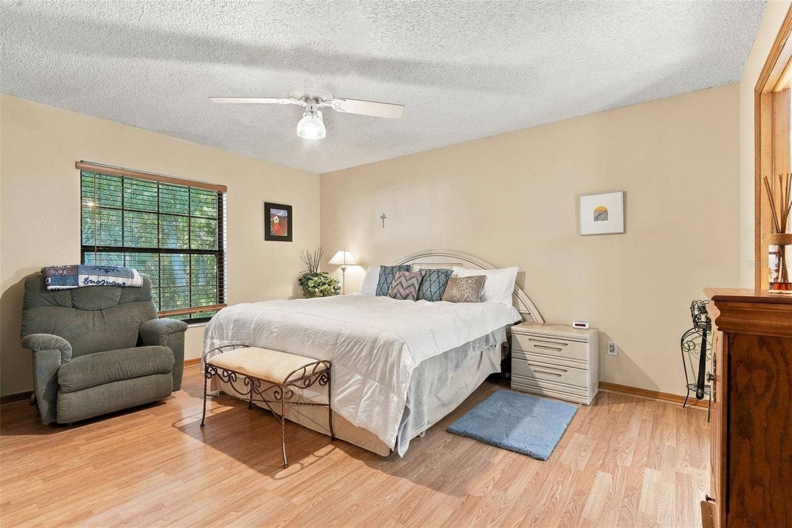 1626 W AKRON DRIVE, Deltona, FL 32725 1626 W AKRON DRIVE, Deltona, FL 32725