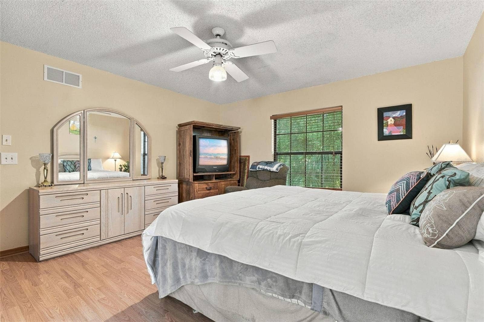 1626 W AKRON DRIVE, Deltona, FL 32725 1626 W AKRON DRIVE, Deltona, FL 32725