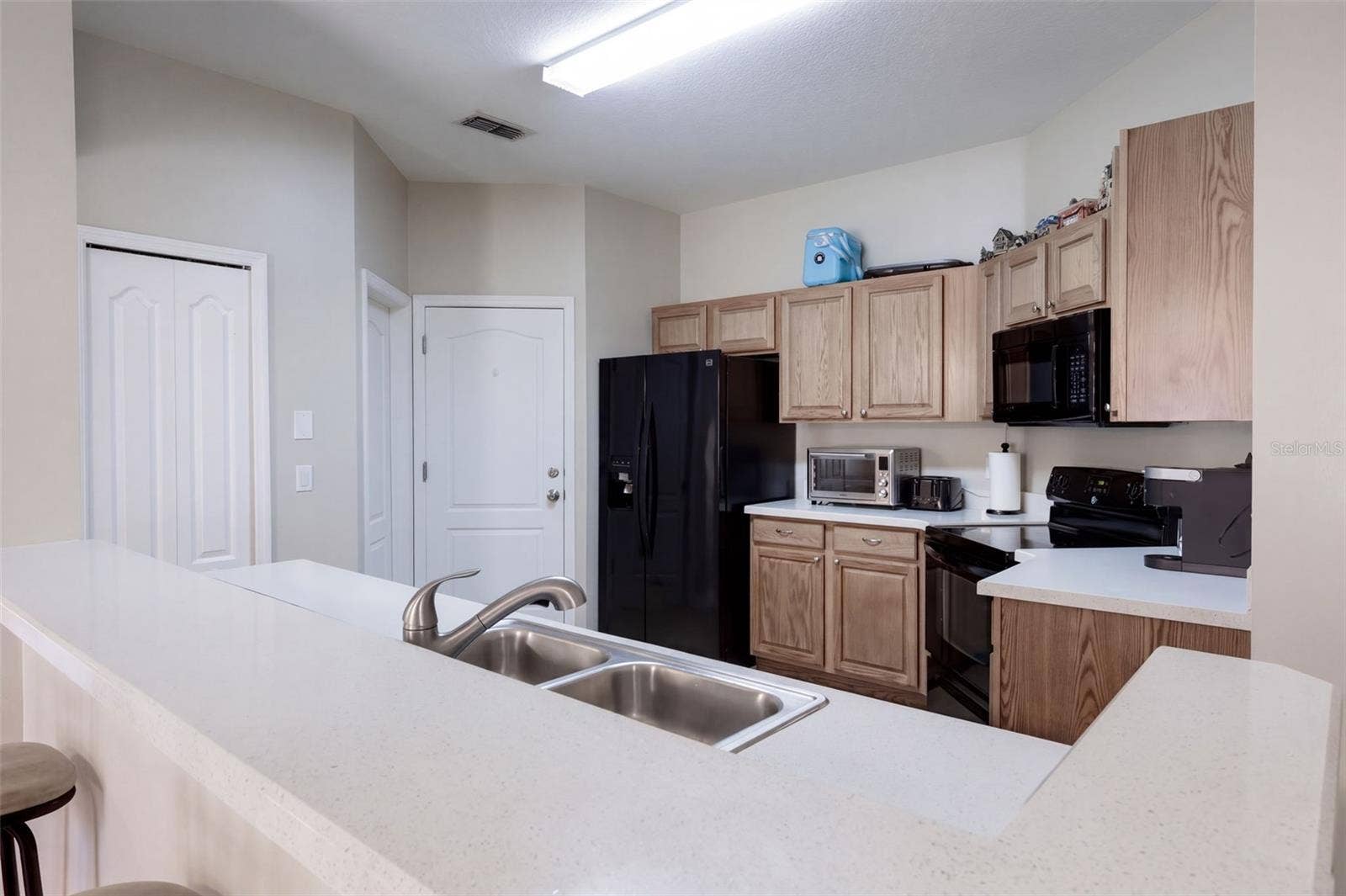 1416 LONGVILLE CIRCLE, Tavares, FL 32778 1416 LONGVILLE CIRCLE, Tavares, FL 32778