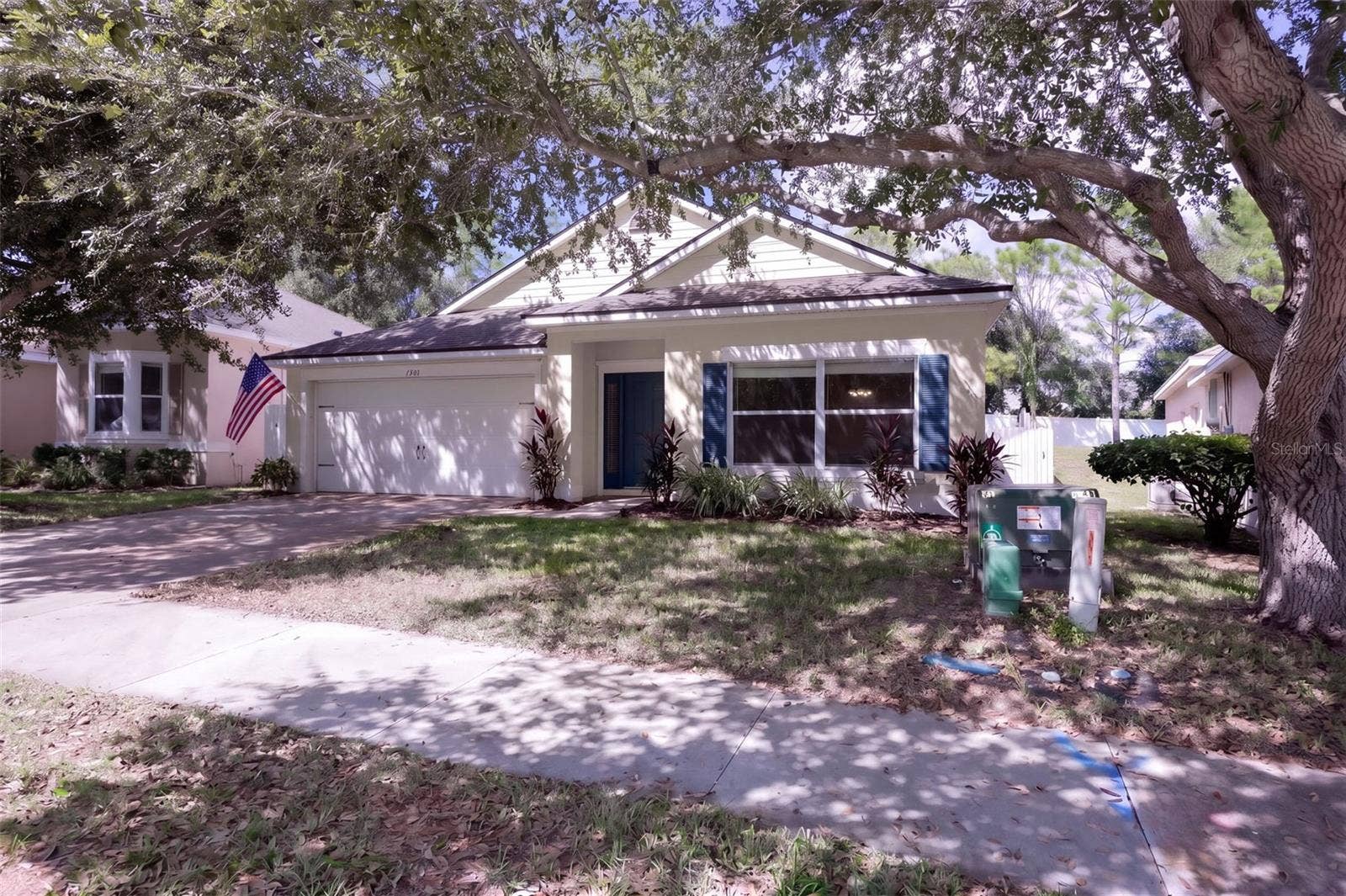1416 LONGVILLE CIRCLE, Tavares, FL 32778 1416 LONGVILLE CIRCLE, Tavares, FL 32778