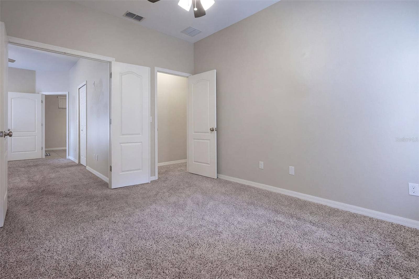 1416 LONGVILLE CIRCLE, Tavares, FL 32778 1416 LONGVILLE CIRCLE, Tavares, FL 32778