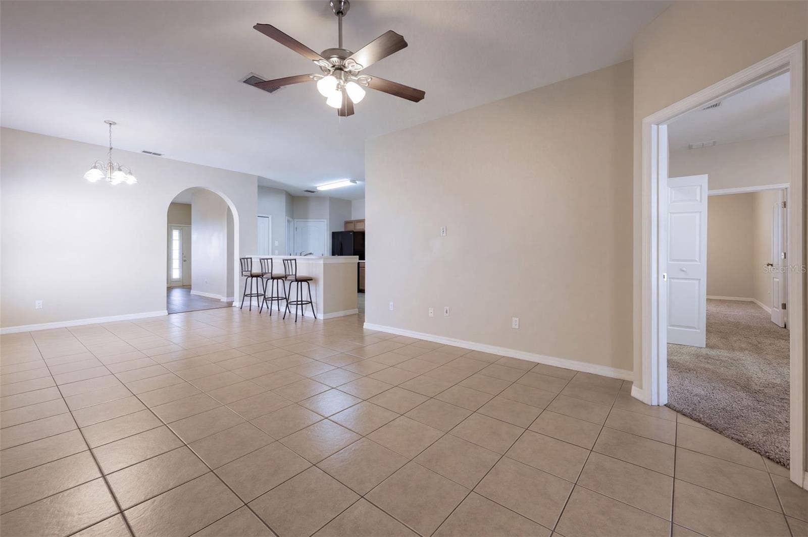 1416 LONGVILLE CIRCLE, Tavares, FL 32778 1416 LONGVILLE CIRCLE, Tavares, FL 32778