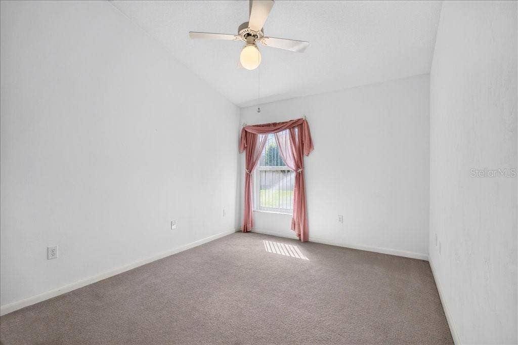 4 KATRINAS DRIVE, Ormond Beach, FL 32174 4 KATRINAS DRIVE, Ormond Beach, FL 32174