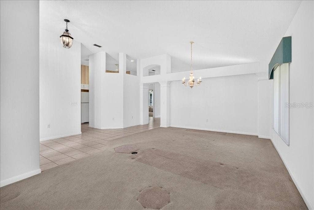 4 KATRINAS DRIVE, Ormond Beach, FL 32174 4 KATRINAS DRIVE, Ormond Beach, FL 32174