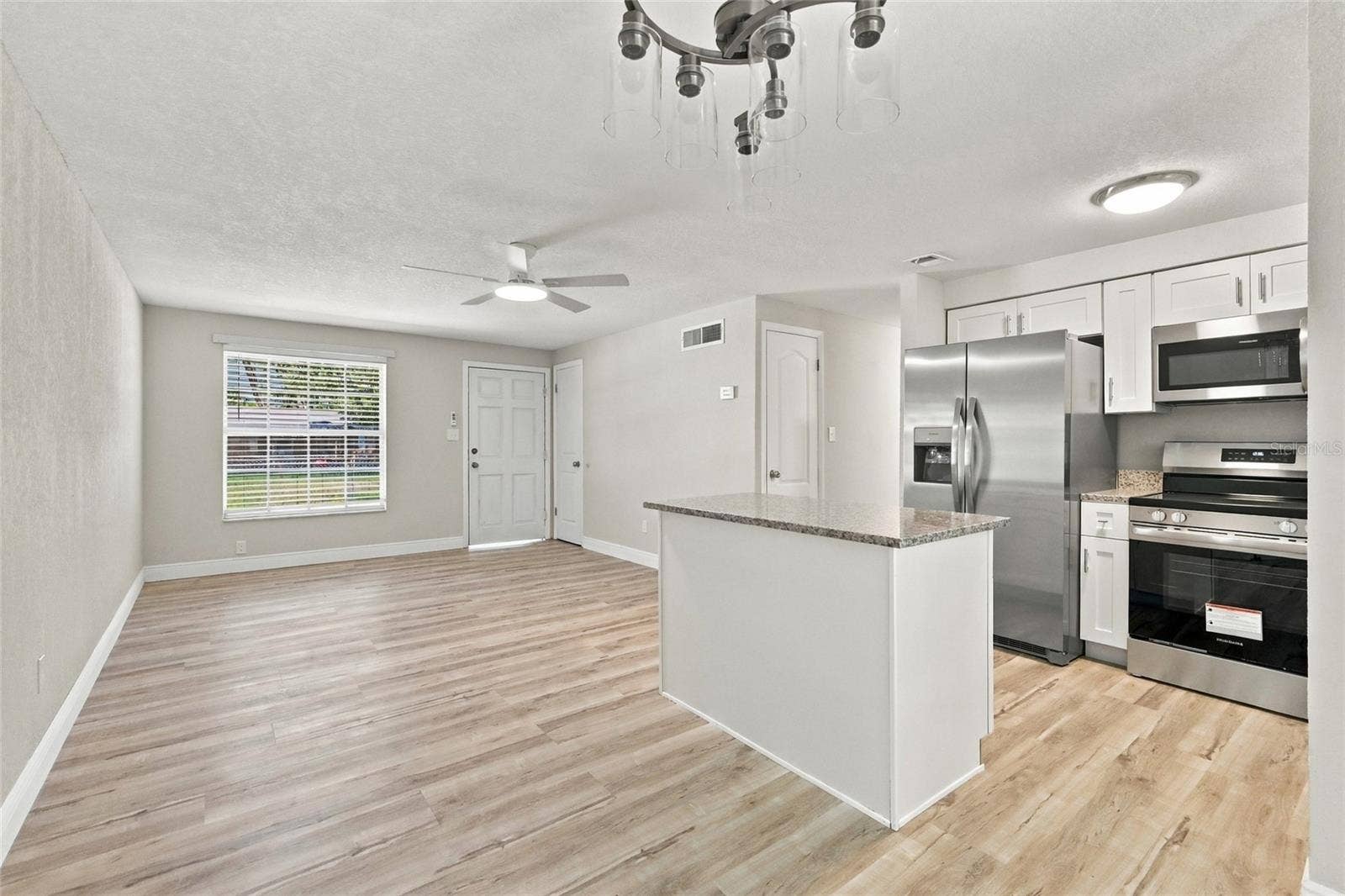 330 BROOKLYN AVENUE, Orange City, FL 32763