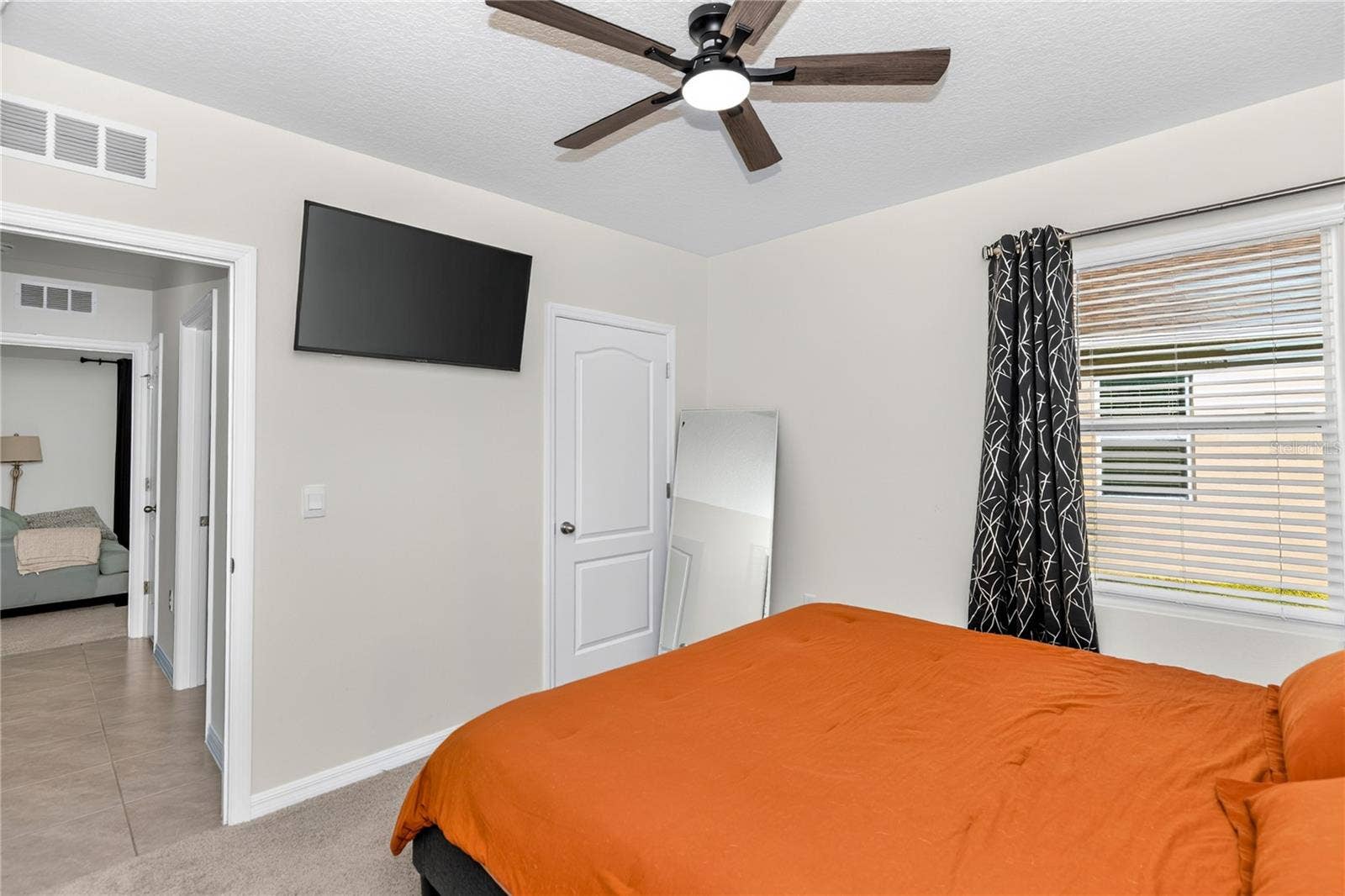 699 LAZIO CIRCLE, Debary, FL 32713