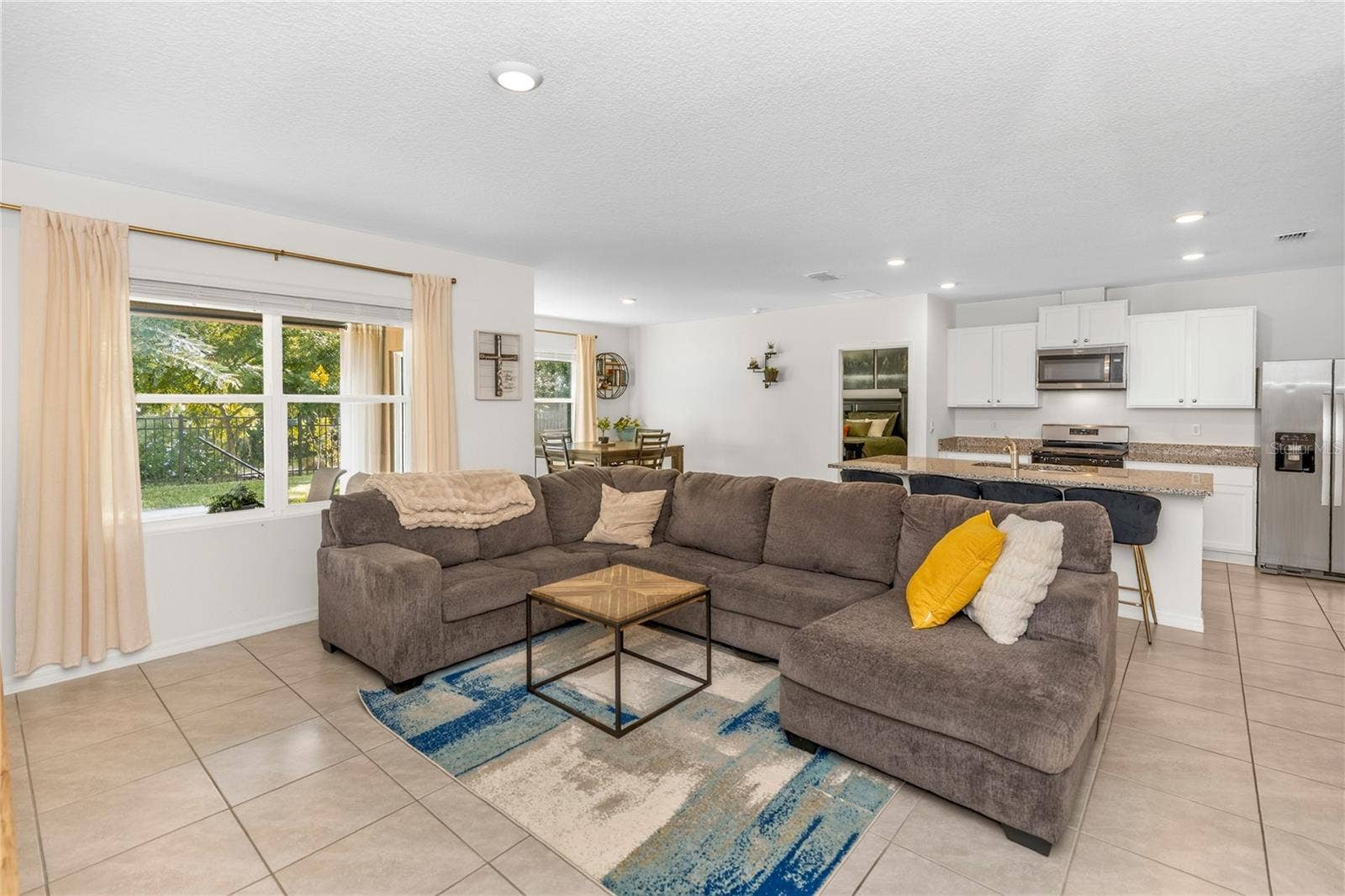 699 LAZIO CIRCLE, Debary, FL 32713