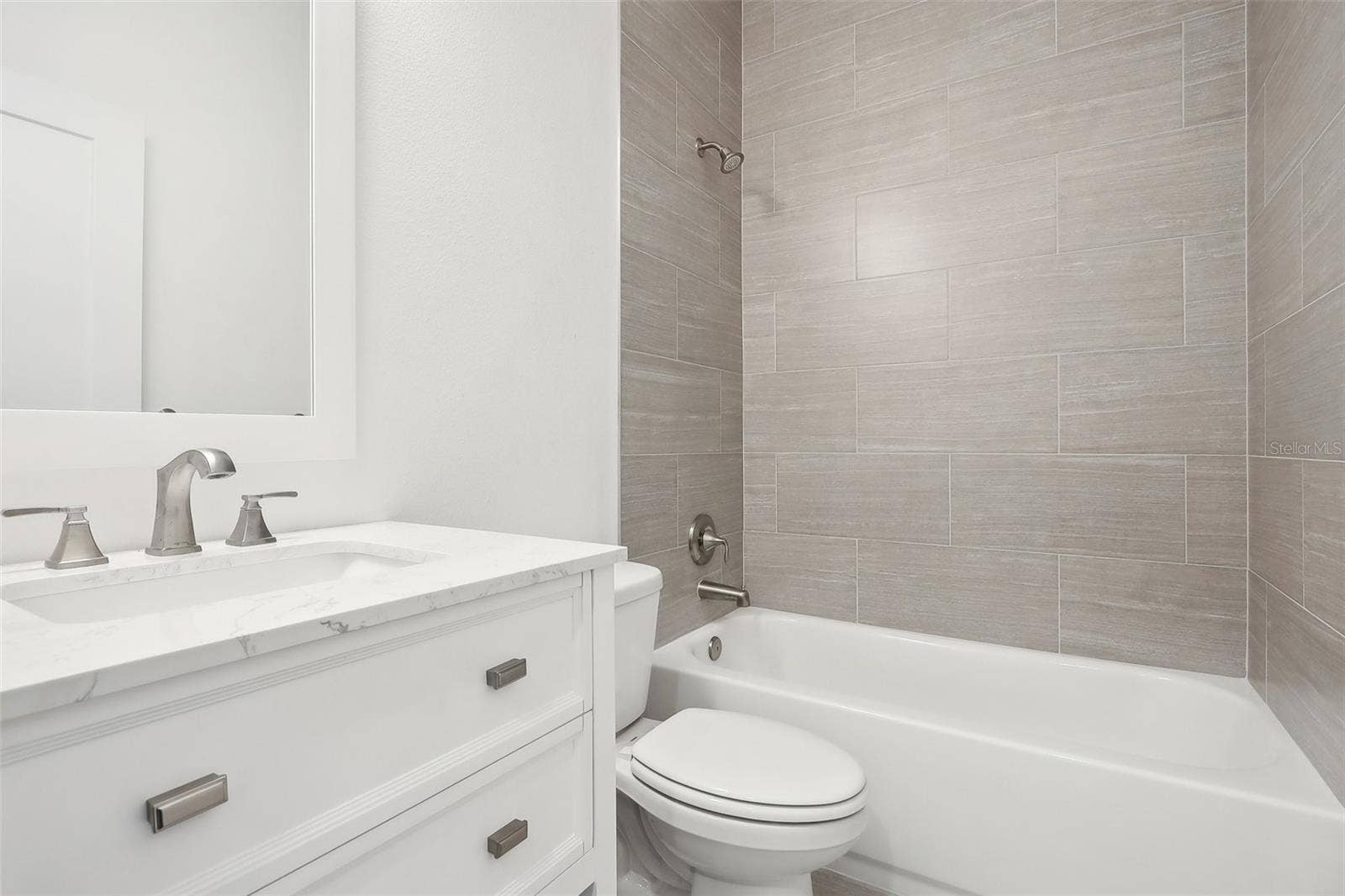 1772 6TH AVENUE, Deland, FL 32724 previous model bathroom 2