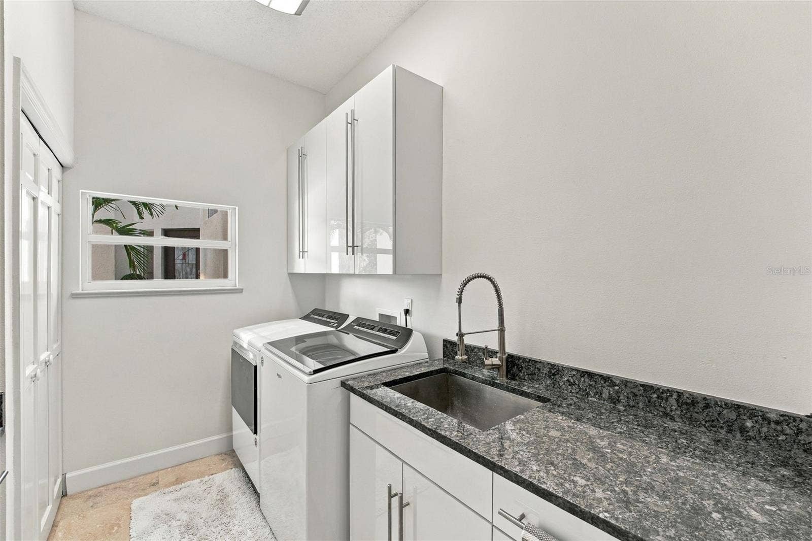 2586 E SPRUCE CREEK BOULEVARD, Port Orange, FL 32128 LAUNDRY ROOM