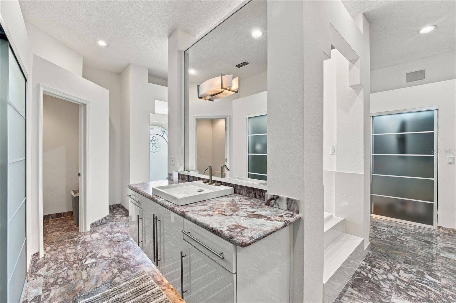 2586 E SPRUCE CREEK BOULEVARD, Port Orange, FL 32128 PRIMARY BATHROOM
