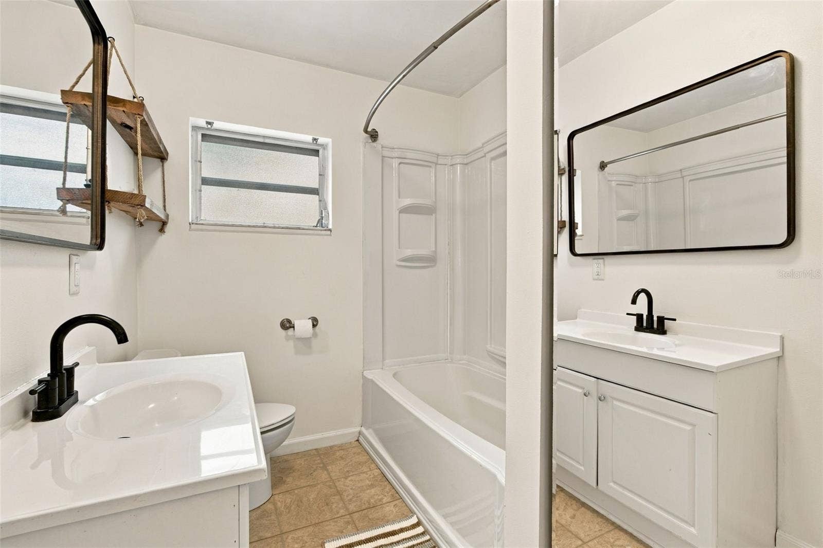 820 S MONTGOMERY AVENUE, Deland, FL 32720 820 S MONTGOMERY AVENUE, Deland, FL 32720