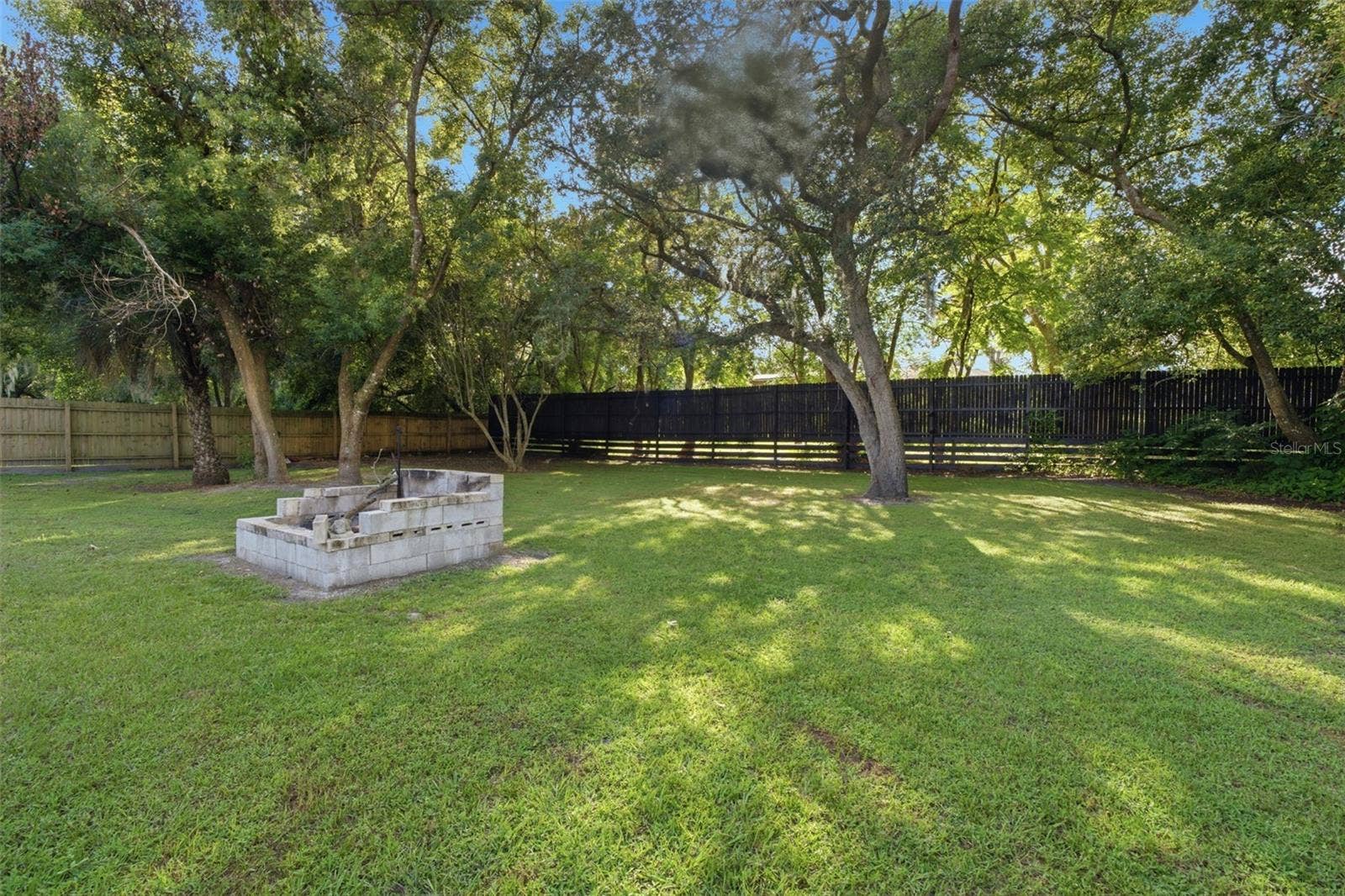 820 S MONTGOMERY AVENUE, Deland, FL 32720 820 S MONTGOMERY AVENUE, Deland, FL 32720