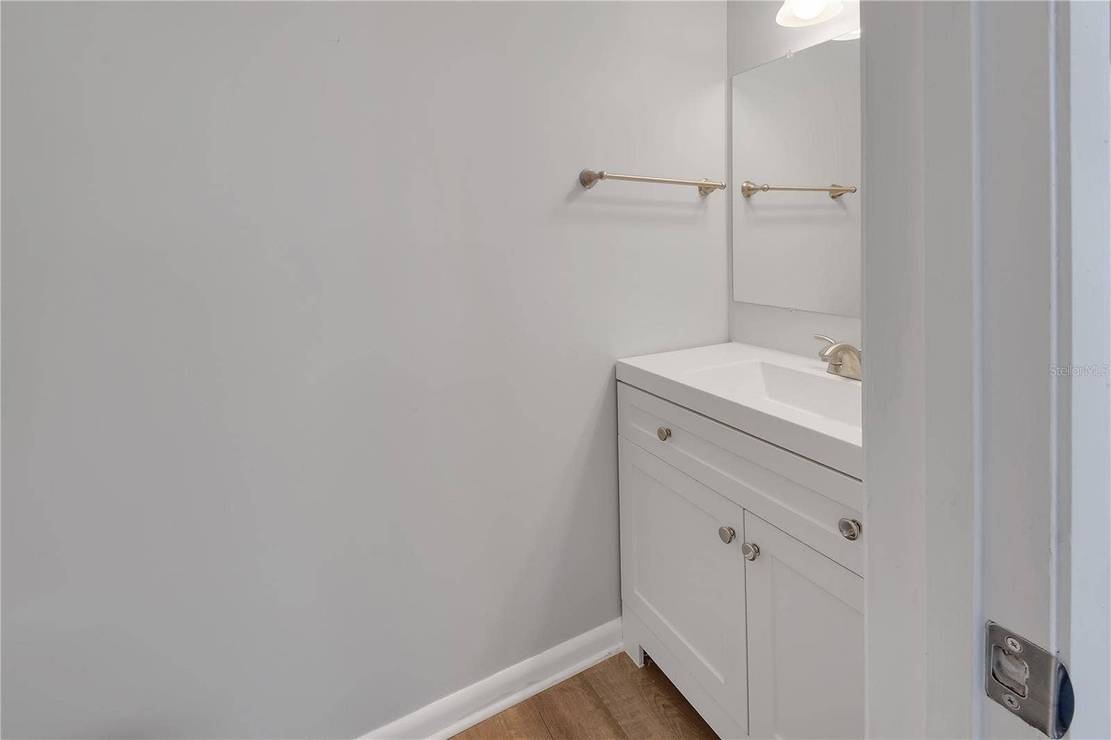1/2 Bath 2