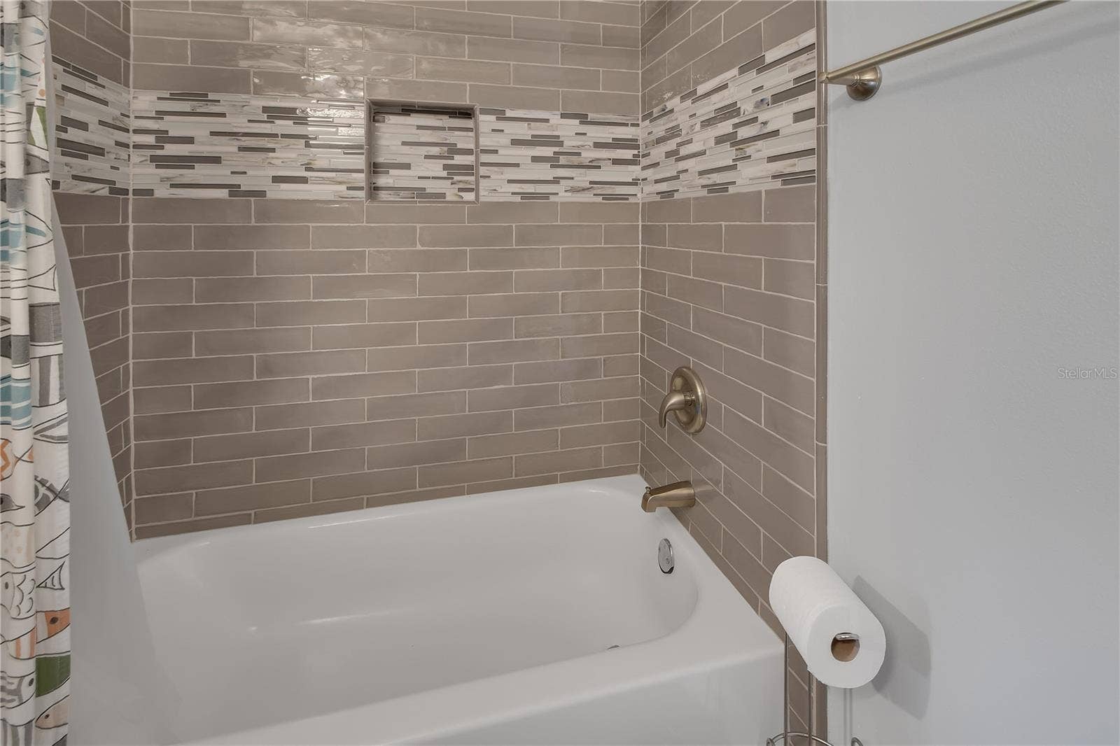 Primary tub & shower