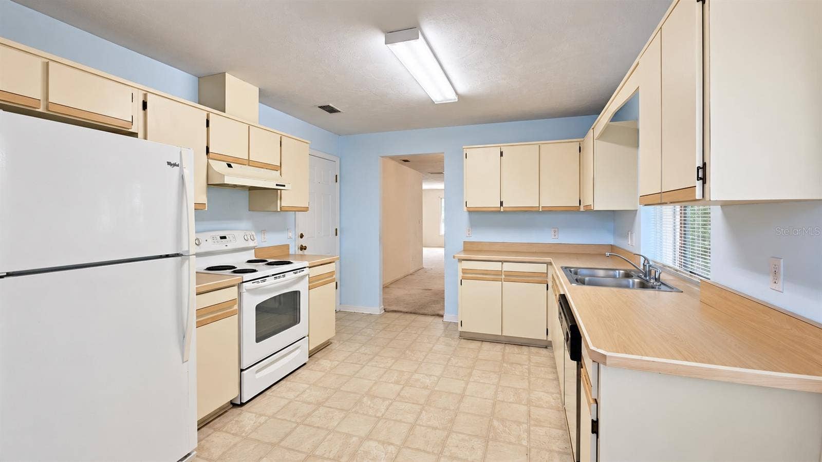 115 CIRCLING WOOD COURT, Port Orange, FL 32128 Kitchen