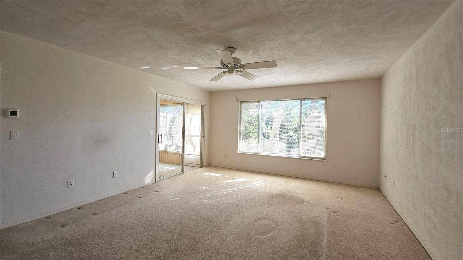115 CIRCLING WOOD COURT, Port Orange, FL 32128 Living Room