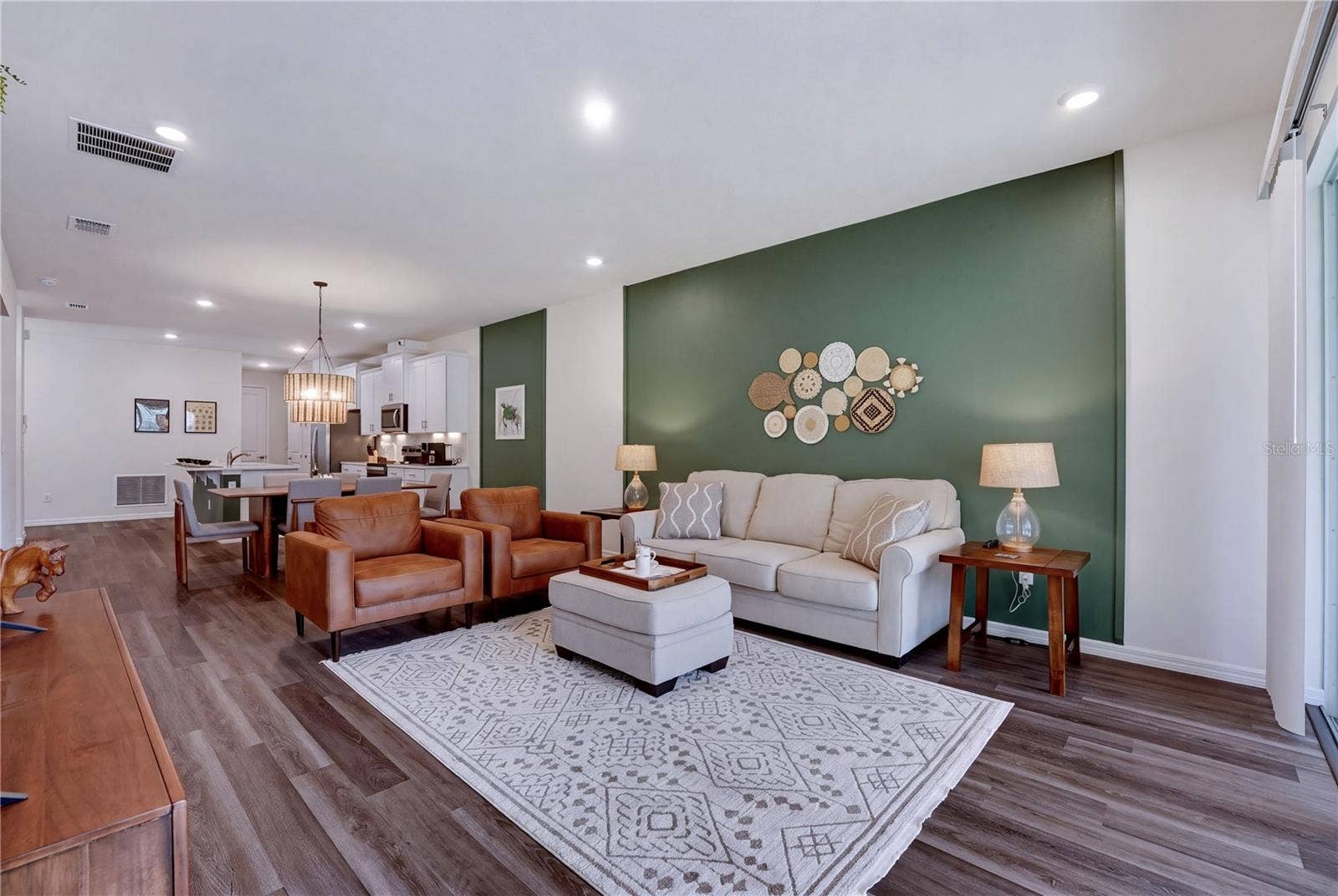 2689 KINSALE LANE, Ormond Beach, FL 32174 2689 KINSALE LANE, Ormond Beach, FL 32174