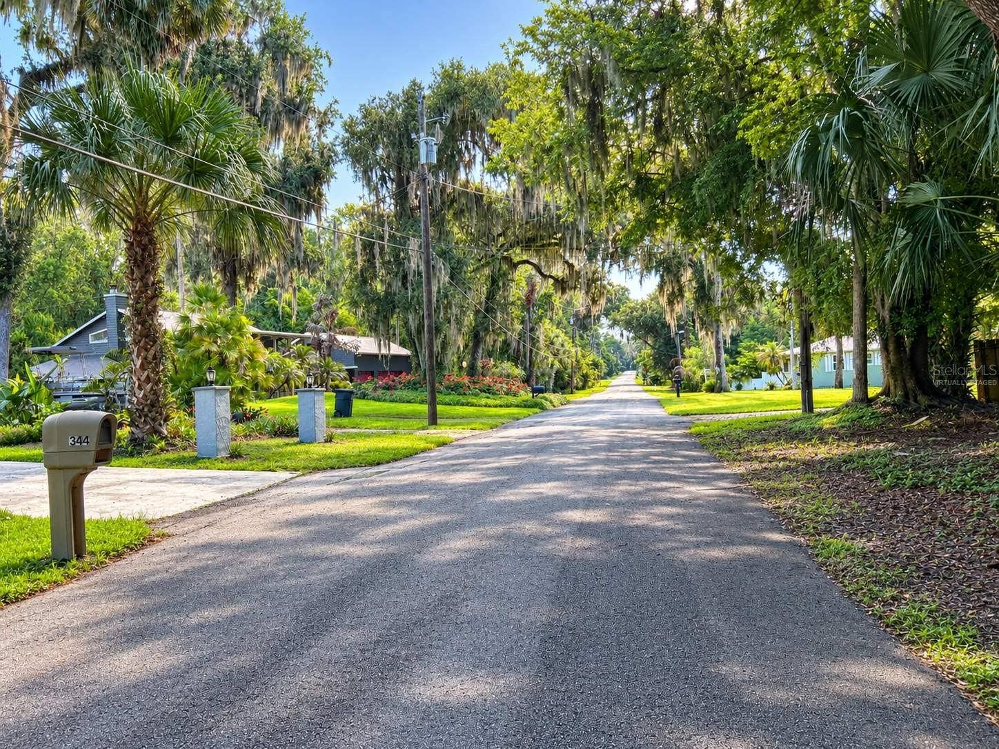 349 MAGNOLIA PLACE, Debary, FL 32713 Virtually Staged