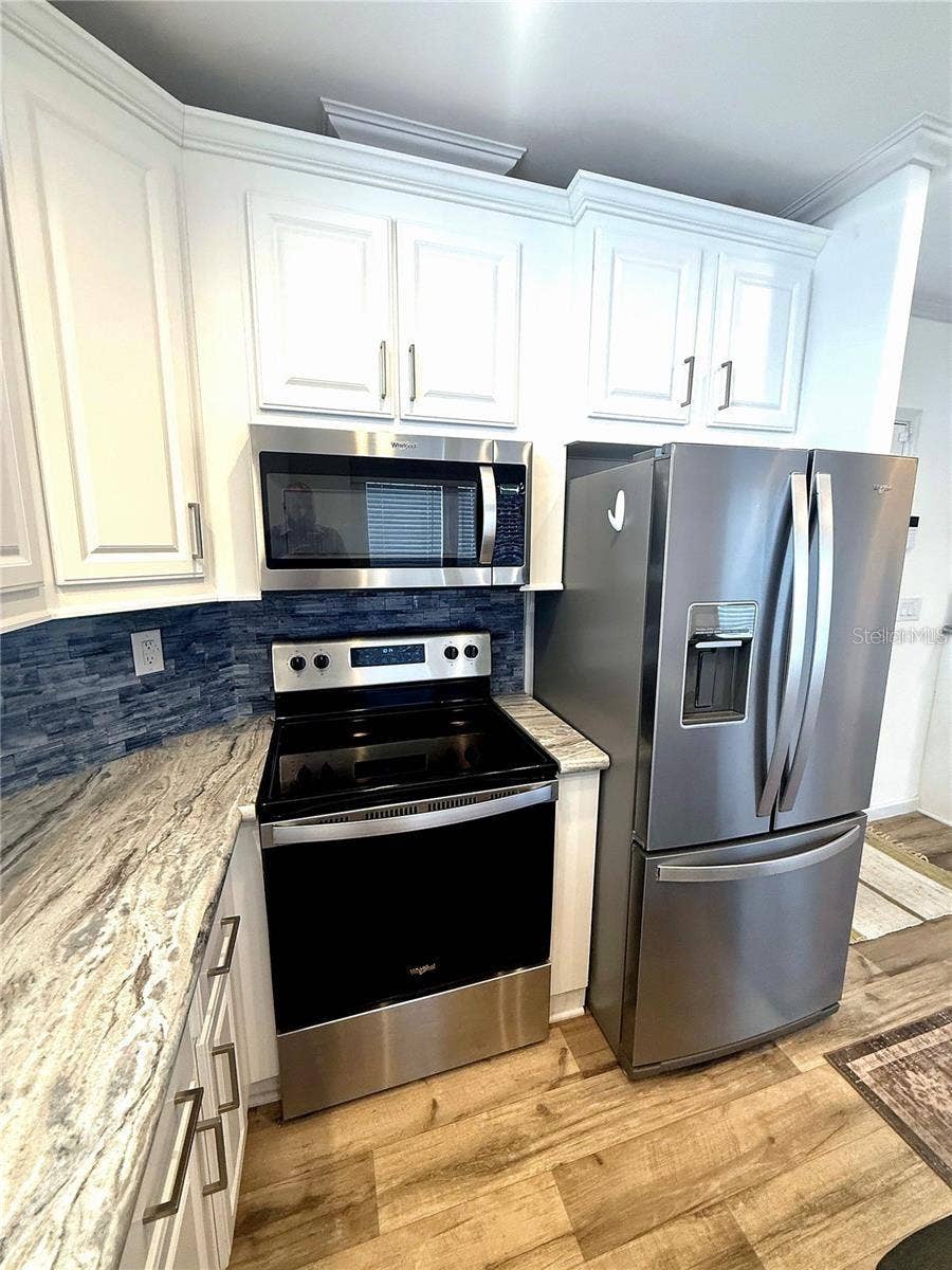 7060 FAIRVIEW VILLAGE CIRCLE, Winter Haven, FL 33881 7060 FAIRVIEW VILLAGE CIRCLE, Winter Haven, FL 33881
