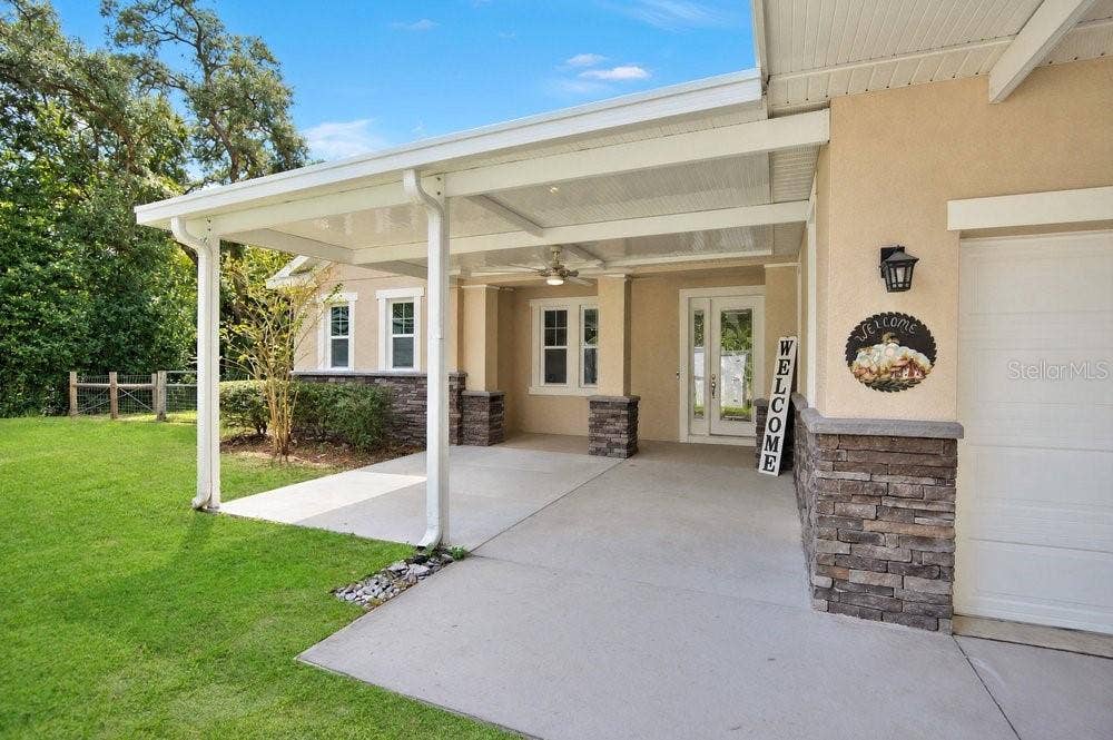 922 VOLUSIA TIMBER COURT, Lake Helen, FL 32744