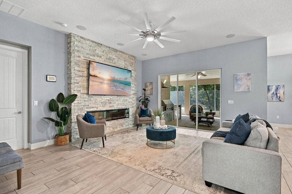 922 VOLUSIA TIMBER COURT, Lake Helen, FL 32744