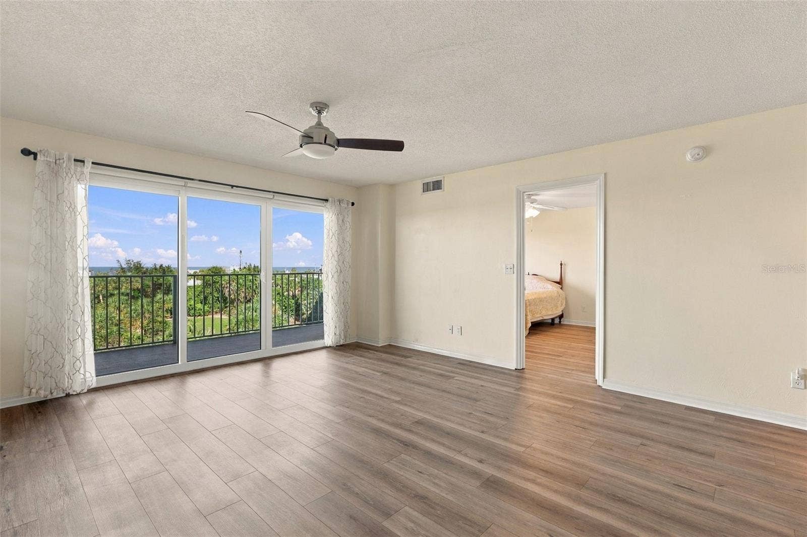 4 OCEANS WEST BOULEVARD, #503B, Daytona Beach Shores, FL 32118 4 OCEANS WEST BOULEVARD, #503B, Daytona Beach Shores, FL 32118