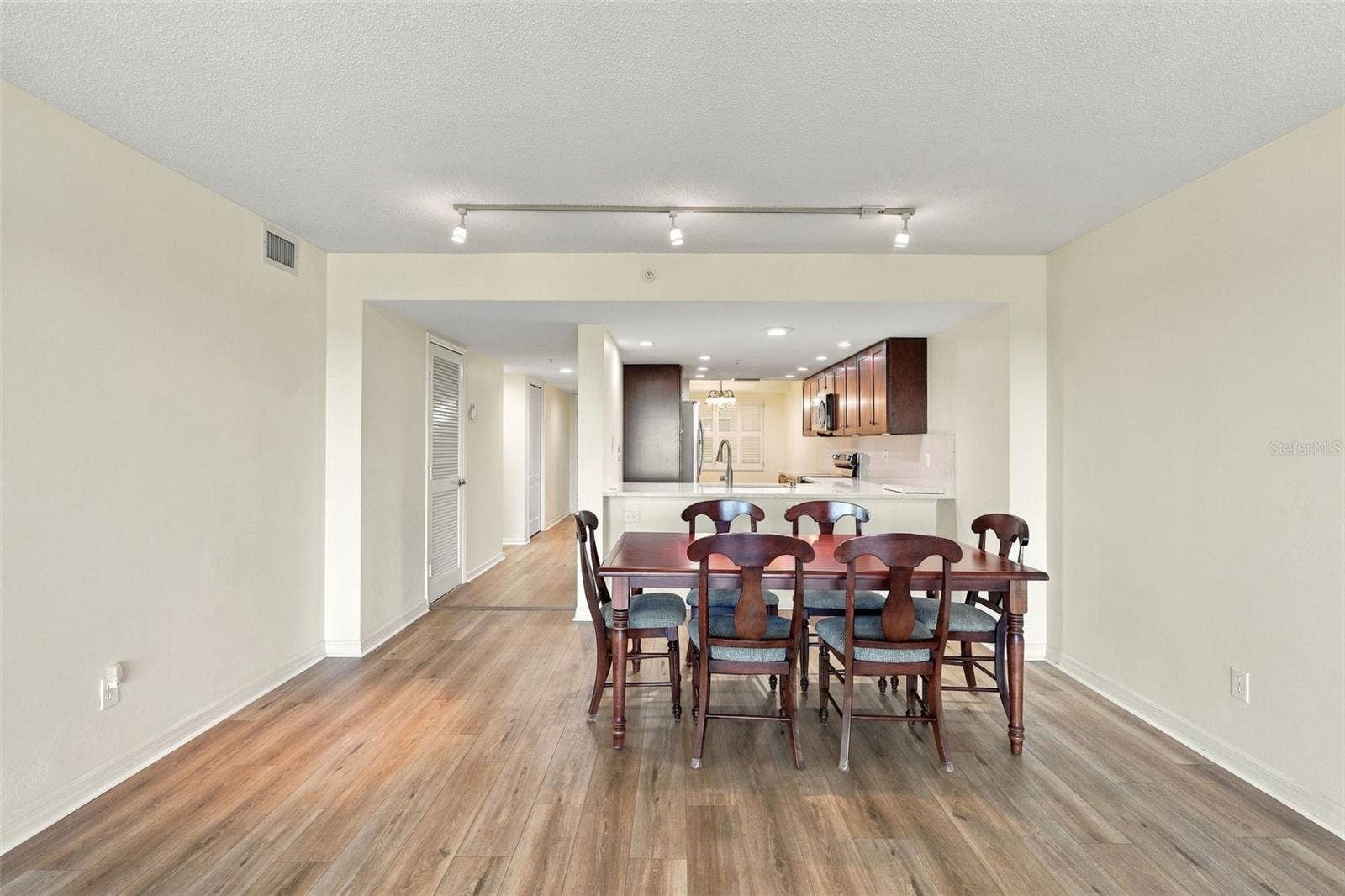 4 OCEANS WEST BOULEVARD, #503B, Daytona Beach Shores, FL 32118 4 OCEANS WEST BOULEVARD, #503B, Daytona Beach Shores, FL 32118
