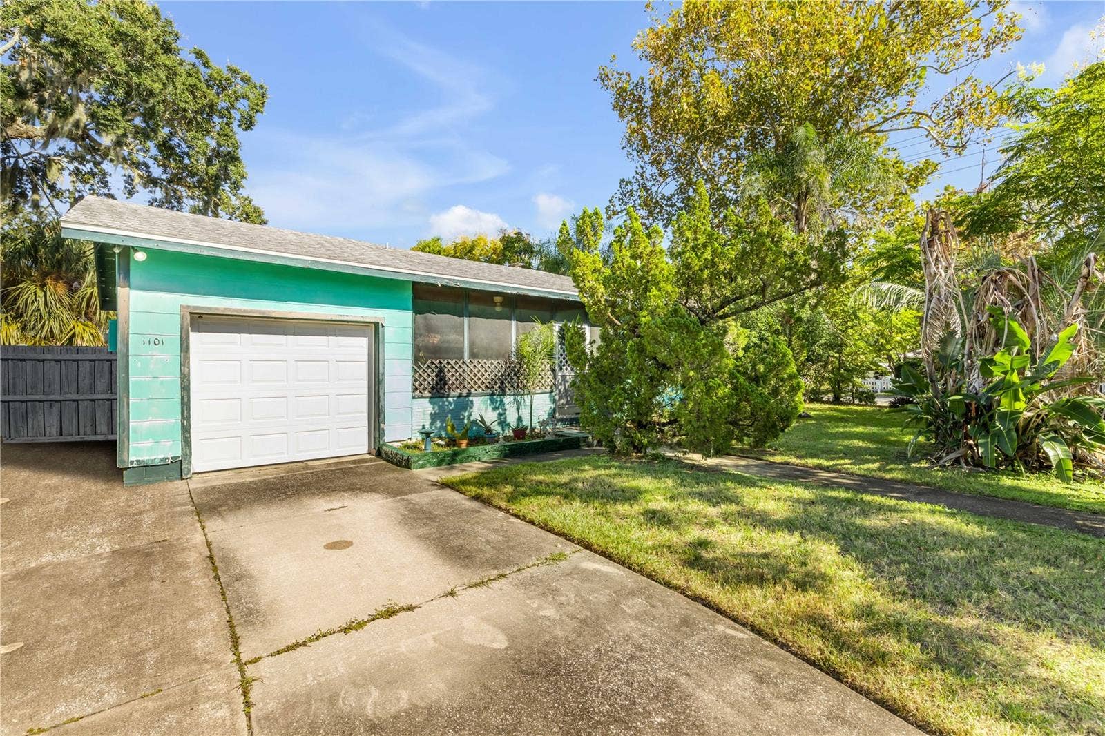 1101 DAYTONA AVENUE, Holly Hill, FL 32117