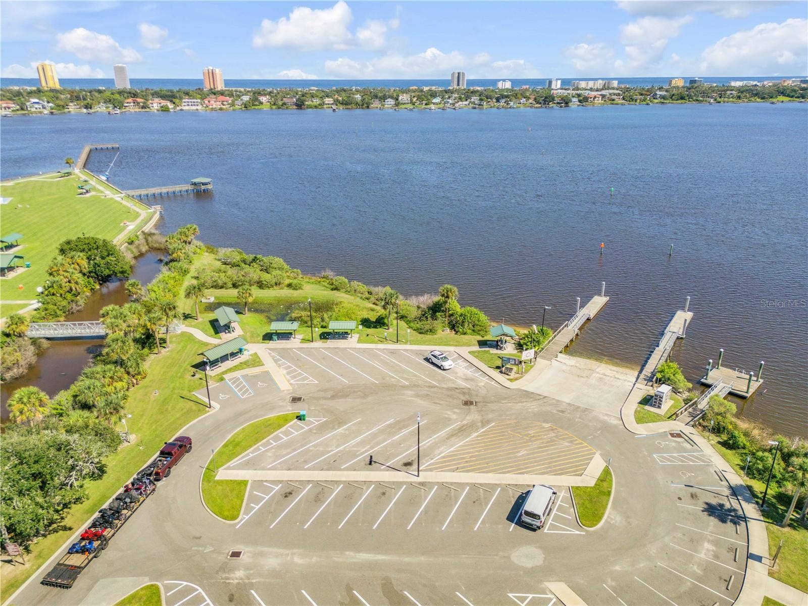 1101 DAYTONA AVENUE, Holly Hill, FL 32117