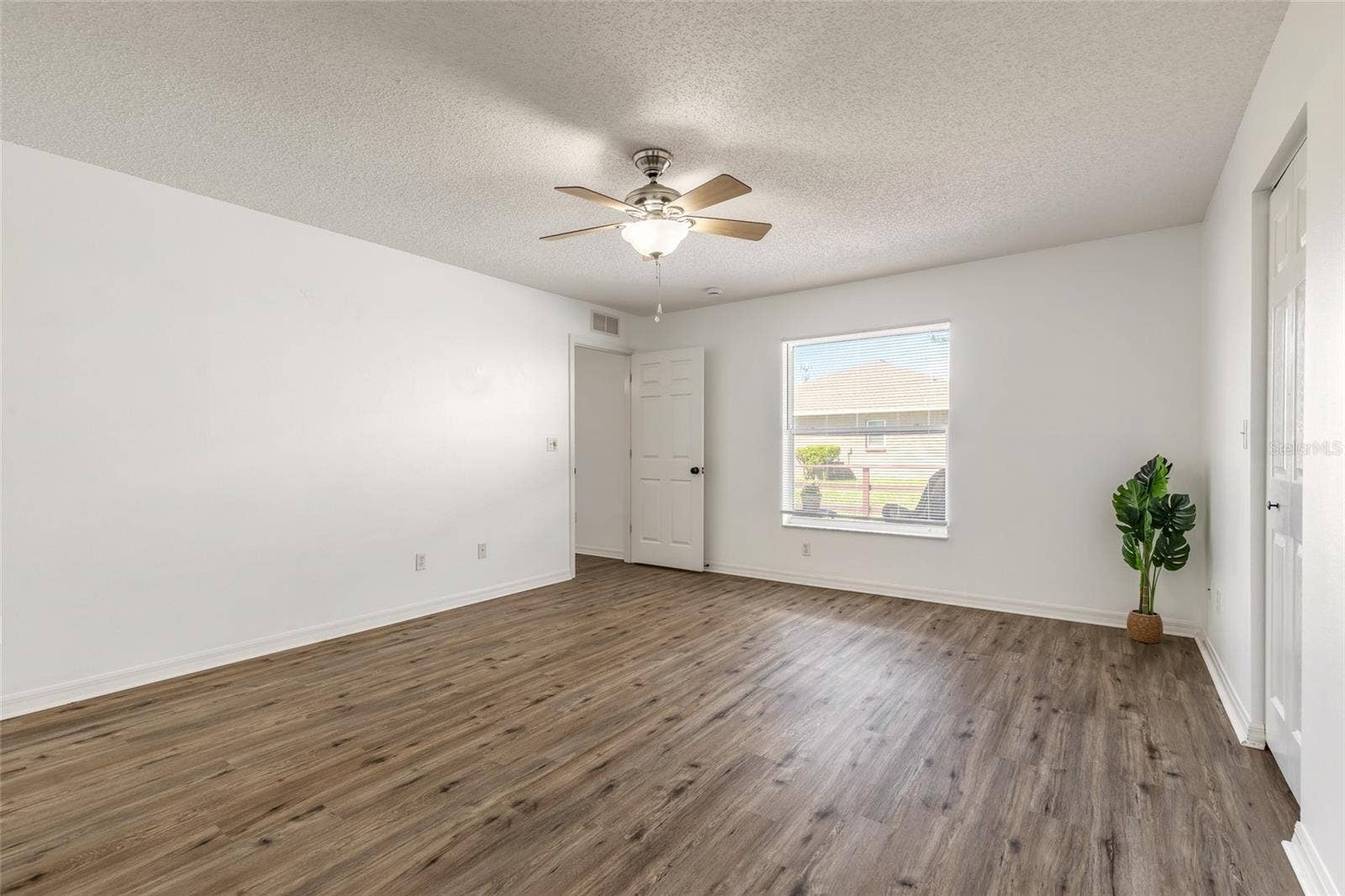 1163 SOUTHWINDS DRIVE, Port Orange, FL 32129 1163 SOUTHWINDS DRIVE, Port Orange, FL 32129