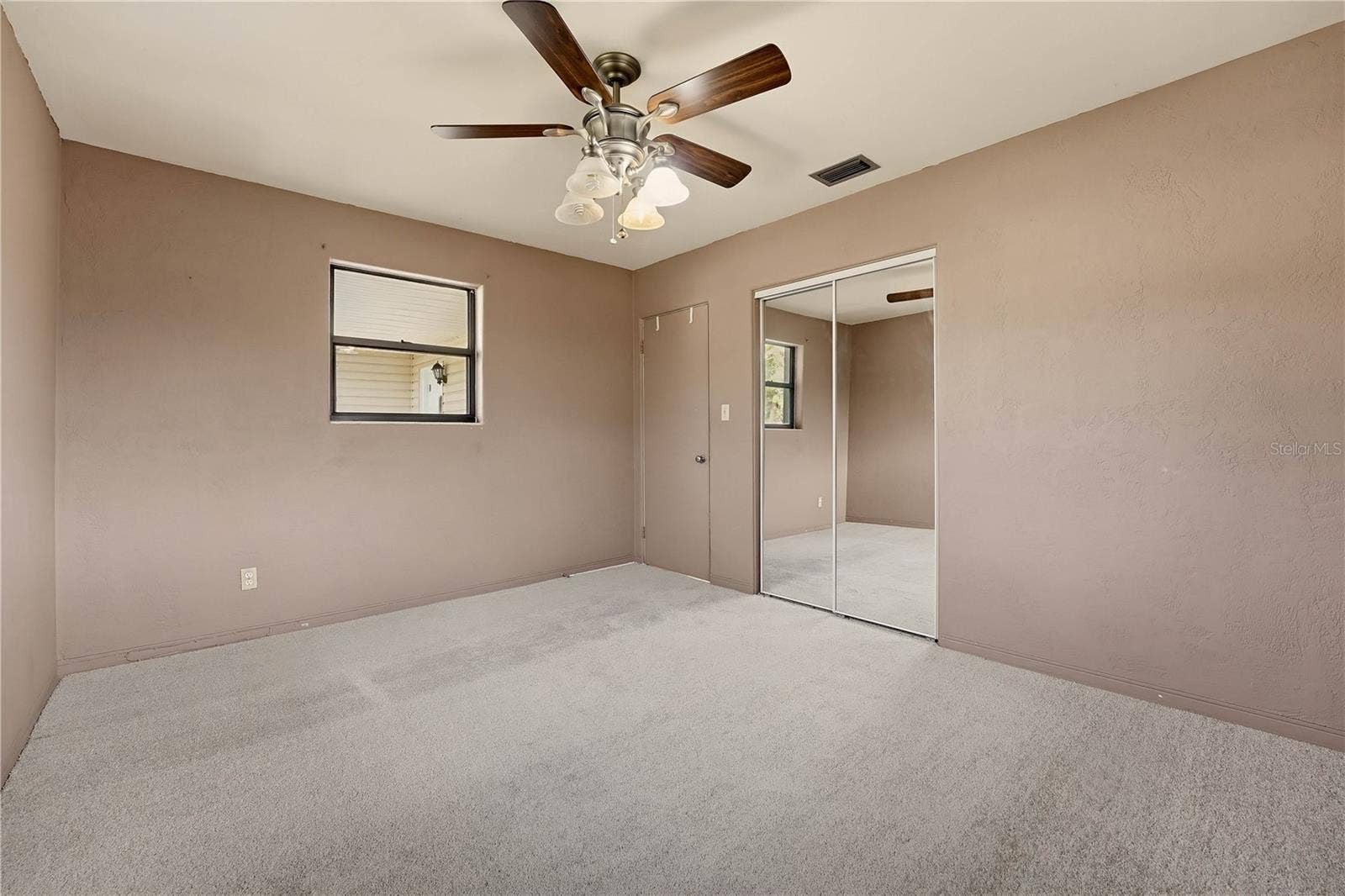1375 JOHN ANDERSON DRIVE, Ormond Beach, FL 32176 1375 JOHN ANDERSON DRIVE, Ormond Beach, FL 32176