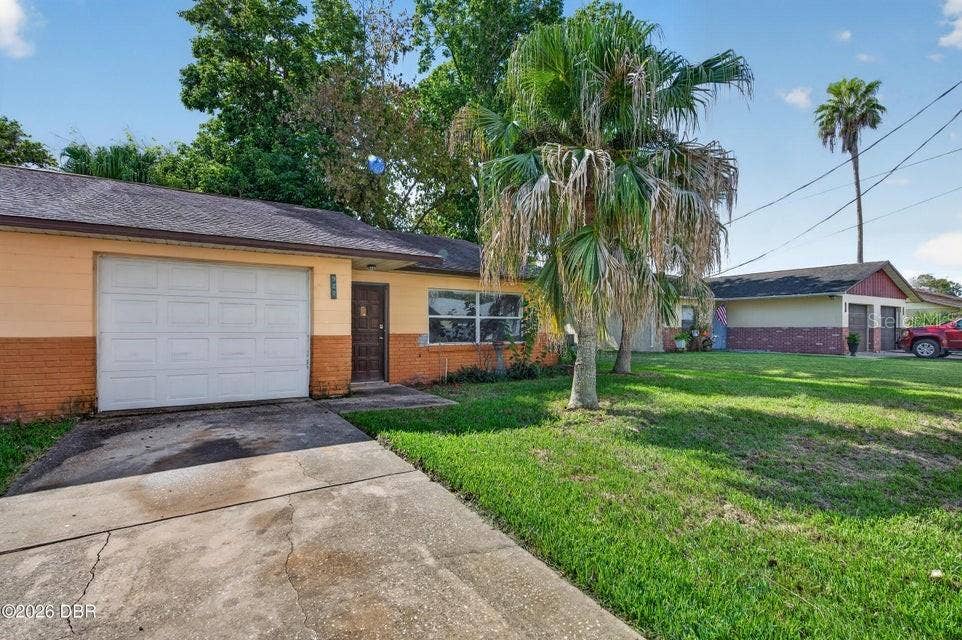 927 BOULDER DRIVE, South Daytona, FL 32119 Front