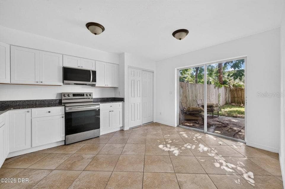 927 BOULDER DRIVE, South Daytona, FL 32119 Kitchen