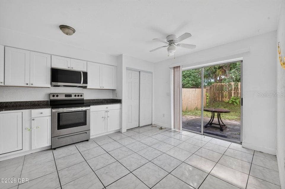 907 BOULDER DRIVE, South Daytona, FL 32119 Kitchen