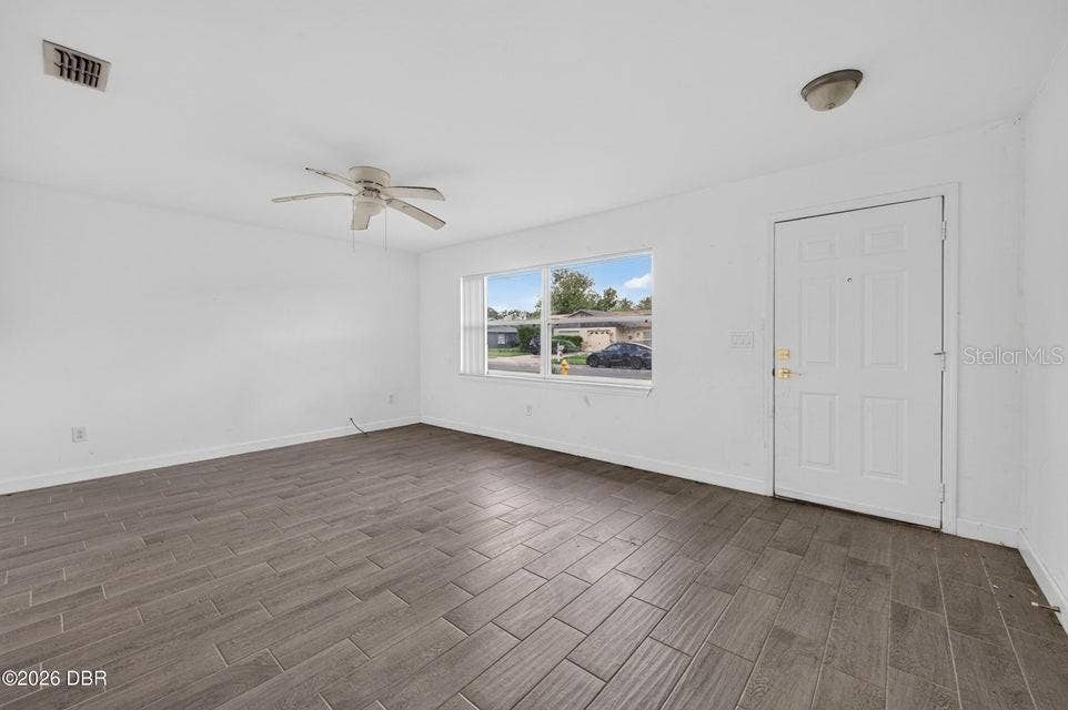 907 BOULDER DRIVE, South Daytona, FL 32119 Living Room