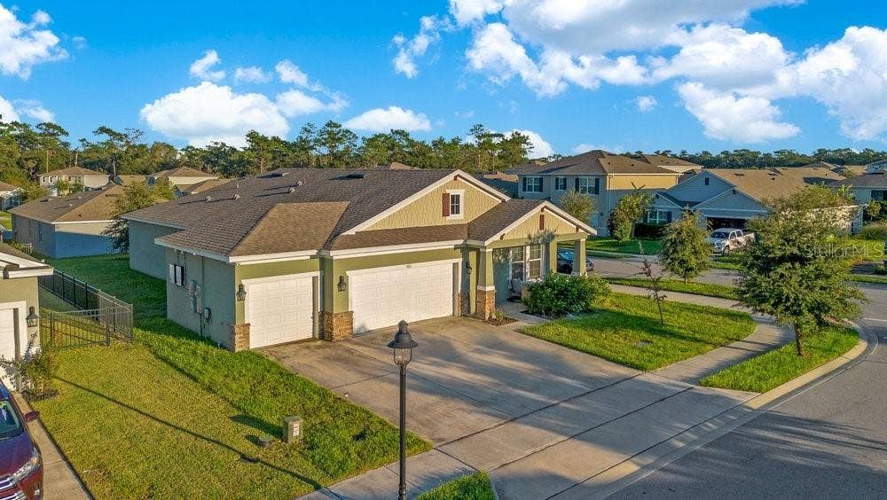 560 SHAELYN PLACE, Deland, FL 32724 560 SHAELYN PLACE, Deland, FL 32724