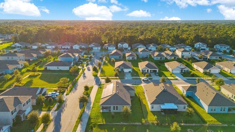 560 SHAELYN PLACE, Deland, FL 32724 560 SHAELYN PLACE, Deland, FL 32724