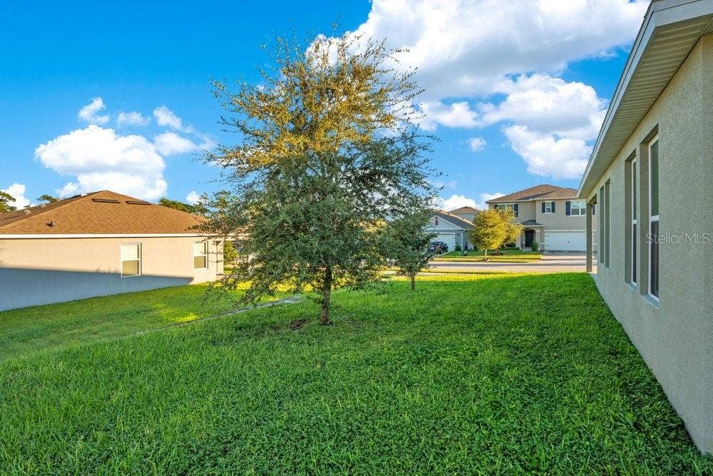 560 SHAELYN PLACE, Deland, FL 32724 560 SHAELYN PLACE, Deland, FL 32724